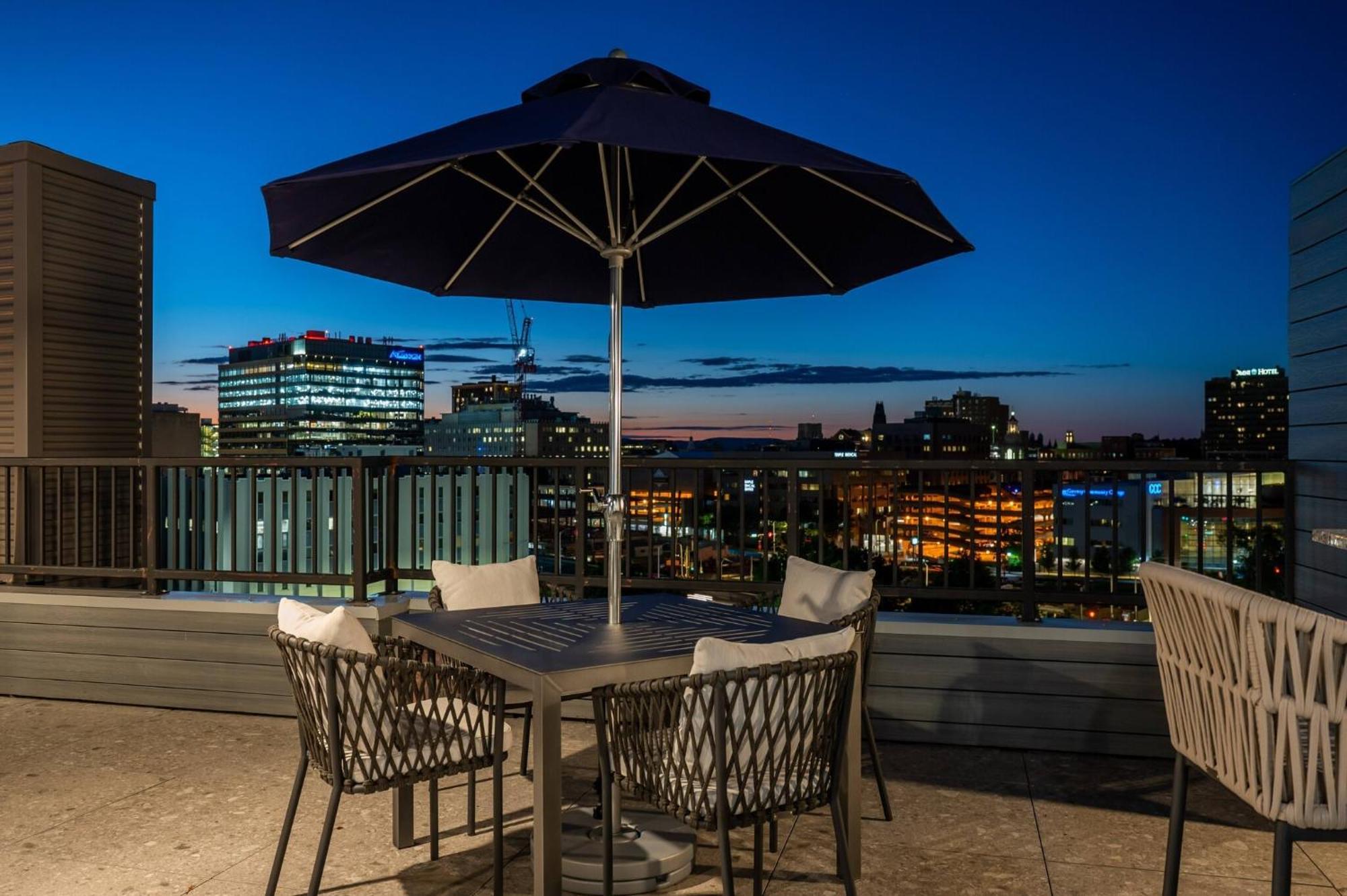 Luxury Apartments By Hyatus At Pierpont New Haven Exterior photo